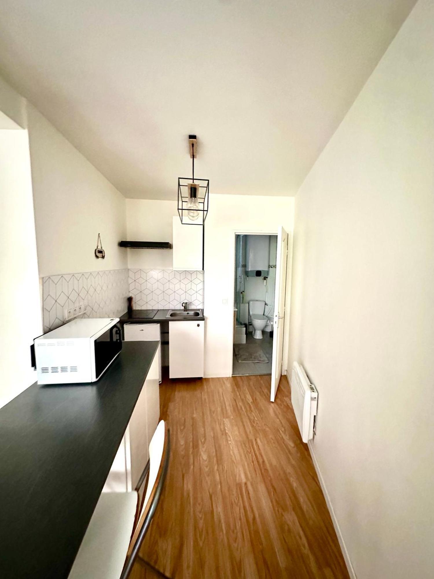 Magnifique Studio Lumineux Et Confortable Au Coeur Du Centre-Ville De 툴롱 외부 사진